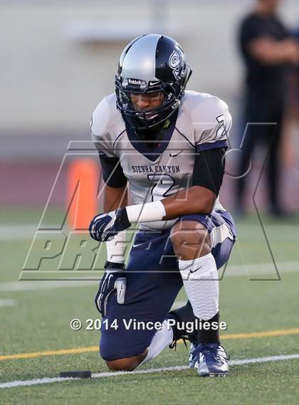 Thumbnail 2 in Sierra Canyon vs. Taft photogallery.