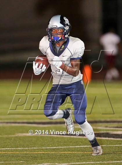Thumbnail 2 in Sierra Canyon vs. Taft photogallery.