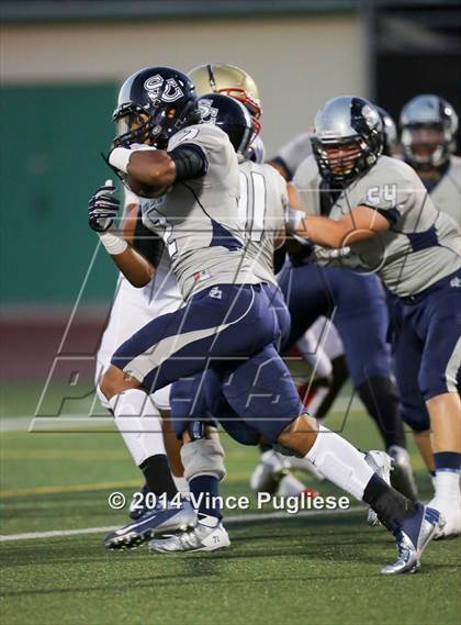 Thumbnail 1 in Sierra Canyon vs. Taft photogallery.
