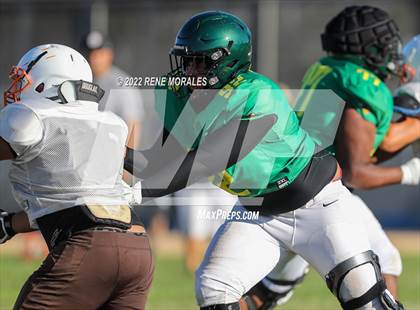 Thumbnail 3 in Narbonne vs Grant (Scrimmage) photogallery.