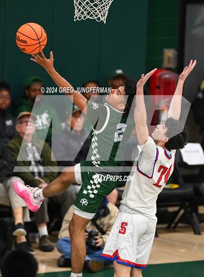Thumbnail 2 in Sacred Heart Cathedral Preparatory vs. St. Ignatius College Preparatory photogallery.