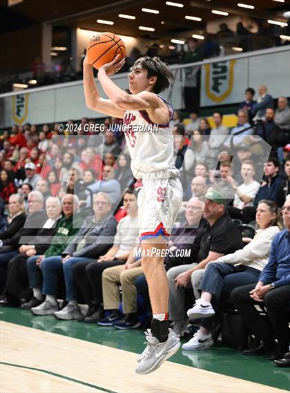 Thumbnail 1 in Sacred Heart Cathedral Preparatory vs. St. Ignatius College Preparatory photogallery.