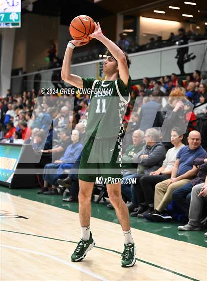 Thumbnail 2 in Sacred Heart Cathedral Preparatory vs. St. Ignatius College Preparatory photogallery.