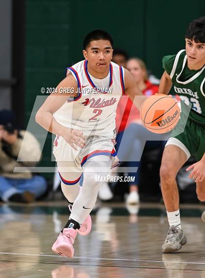 Thumbnail 2 in Sacred Heart Cathedral Preparatory vs. St. Ignatius College Preparatory photogallery.