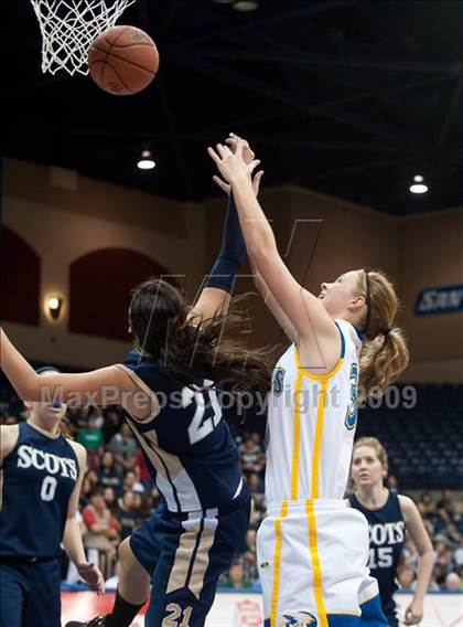 Thumbnail 2 in Christian Life Academy vs Vincent Memorial (SDS D5 Final) photogallery.