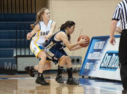 Thumbnail 3 in Christian Life Academy vs Vincent Memorial (SDS D5 Final) photogallery.