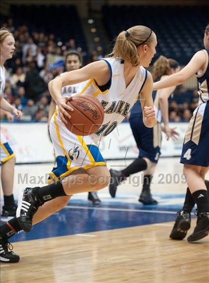 Thumbnail 1 in Christian Life Academy vs Vincent Memorial (SDS D5 Final) photogallery.