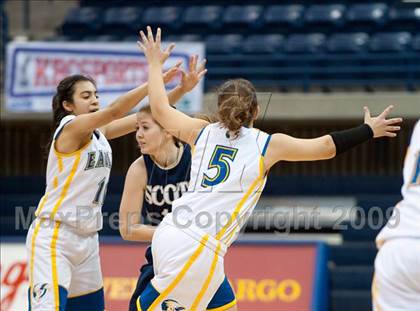 Thumbnail 2 in Christian Life Academy vs Vincent Memorial (SDS D5 Final) photogallery.