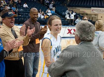 Thumbnail 3 in Christian Life Academy vs Vincent Memorial (SDS D5 Final) photogallery.