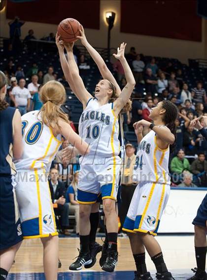 Thumbnail 3 in Christian Life Academy vs Vincent Memorial (SDS D5 Final) photogallery.
