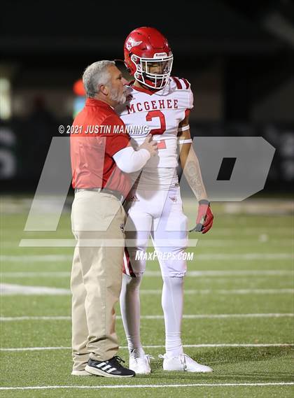 Thumbnail 2 in Hoxie vs. McGehee (AAA 3A 3rd Round Playoff) photogallery.