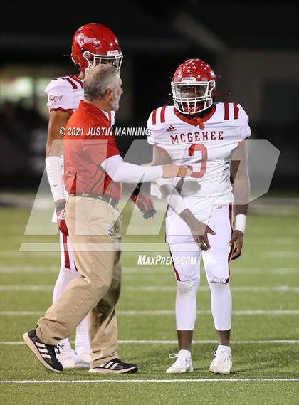 Thumbnail 1 in Hoxie vs. McGehee (AAA 3A 3rd Round Playoff) photogallery.