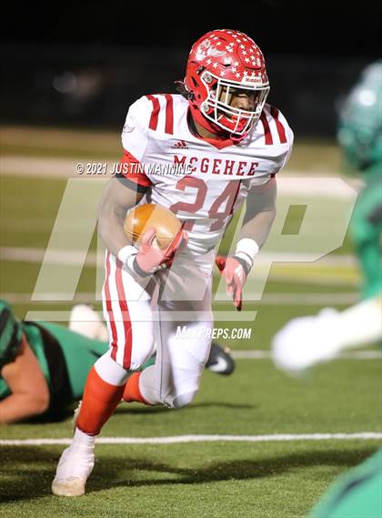 Thumbnail 2 in Hoxie vs. McGehee (AAA 3A 3rd Round Playoff) photogallery.