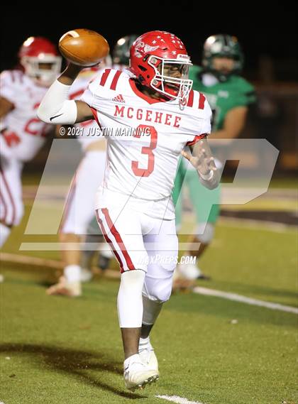 Thumbnail 3 in Hoxie vs. McGehee (AAA 3A 3rd Round Playoff) photogallery.