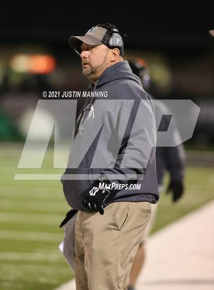 Thumbnail 2 in Hoxie vs. McGehee (AAA 3A 3rd Round Playoff) photogallery.