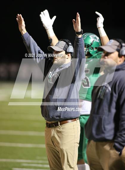 Thumbnail 2 in Hoxie vs. McGehee (AAA 3A 3rd Round Playoff) photogallery.