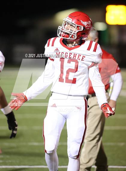 Thumbnail 2 in Hoxie vs. McGehee (AAA 3A 3rd Round Playoff) photogallery.