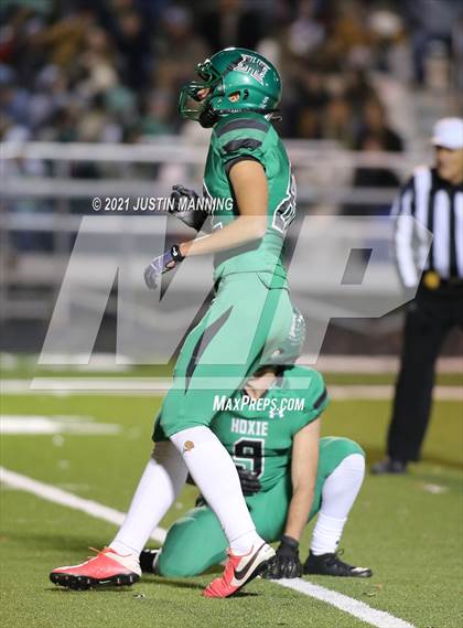 Thumbnail 3 in Hoxie vs. McGehee (AAA 3A 3rd Round Playoff) photogallery.