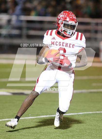 Thumbnail 3 in Hoxie vs. McGehee (AAA 3A 3rd Round Playoff) photogallery.
