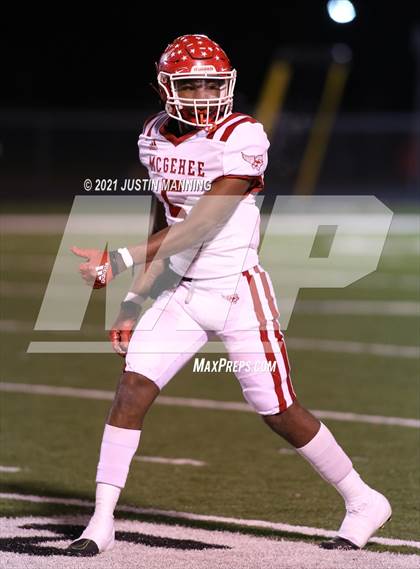 Thumbnail 3 in Hoxie vs. McGehee (AAA 3A 3rd Round Playoff) photogallery.