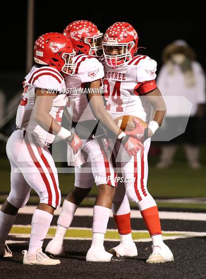 Thumbnail 1 in Hoxie vs. McGehee (AAA 3A 3rd Round Playoff) photogallery.