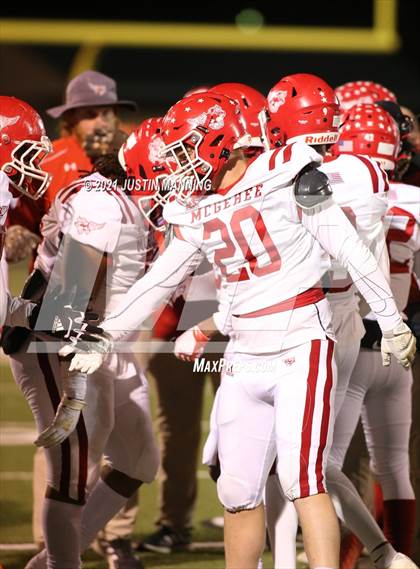 Thumbnail 3 in Hoxie vs. McGehee (AAA 3A 3rd Round Playoff) photogallery.