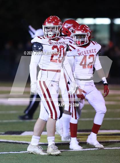 Thumbnail 3 in Hoxie vs. McGehee (AAA 3A 3rd Round Playoff) photogallery.