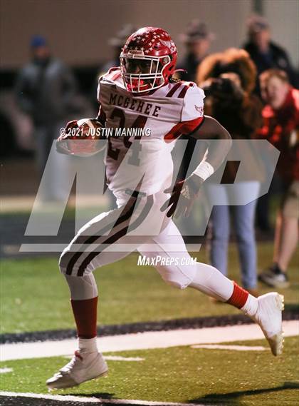 Thumbnail 2 in Hoxie vs. McGehee (AAA 3A 3rd Round Playoff) photogallery.