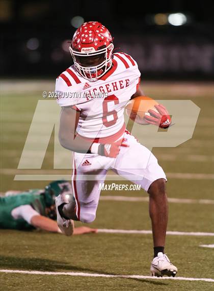 Thumbnail 2 in Hoxie vs. McGehee (AAA 3A 3rd Round Playoff) photogallery.