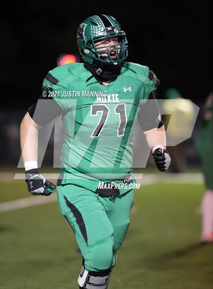 Thumbnail 3 in Hoxie vs. McGehee (AAA 3A 3rd Round Playoff) photogallery.