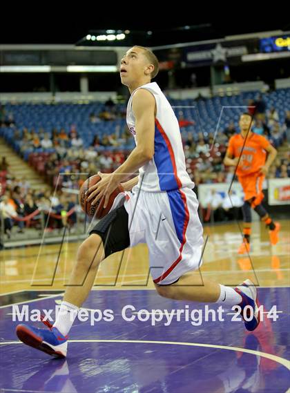 Thumbnail 3 in Folsom vs Cosumnes Oaks (CIF SJS D2 Final) photogallery.