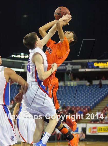 Thumbnail 3 in Folsom vs Cosumnes Oaks (CIF SJS D2 Final) photogallery.