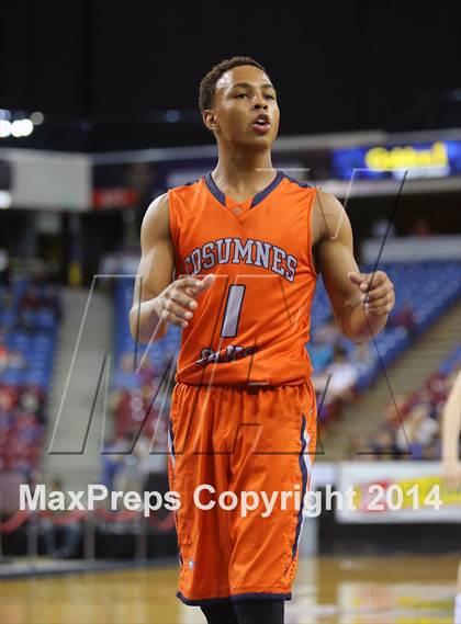 Thumbnail 3 in Folsom vs Cosumnes Oaks (CIF SJS D2 Final) photogallery.