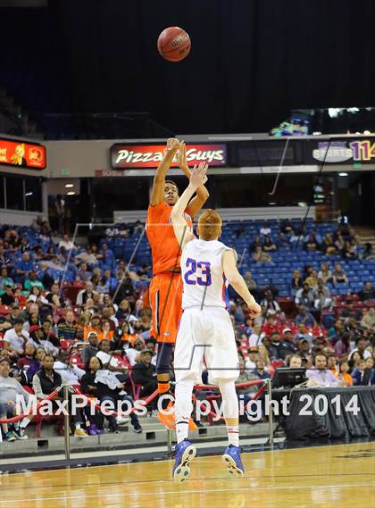 Thumbnail 2 in Folsom vs Cosumnes Oaks (CIF SJS D2 Final) photogallery.