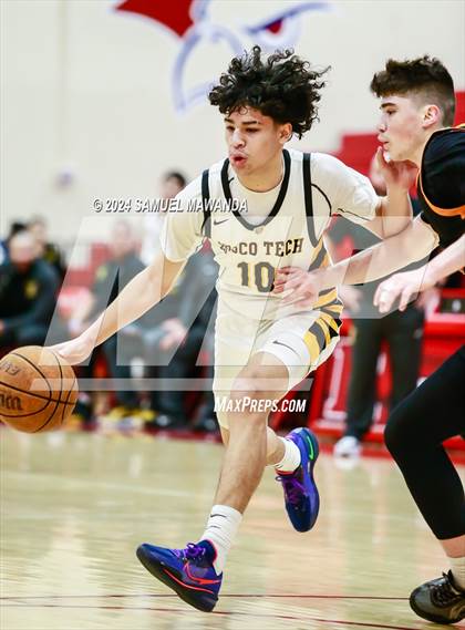 Thumbnail 3 in Bosco Tech vs Poly (Take Flight Challenge) photogallery.