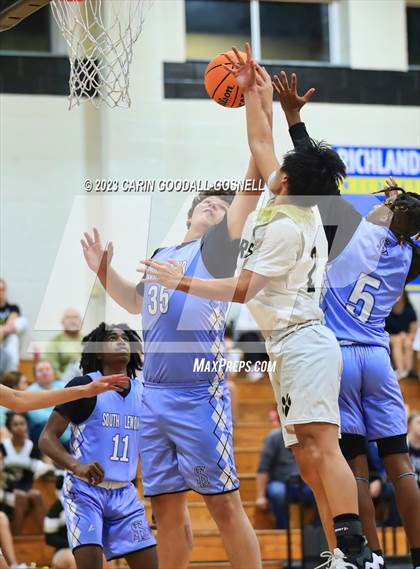 Thumbnail 1 in South Lenoir @ Croatan photogallery.