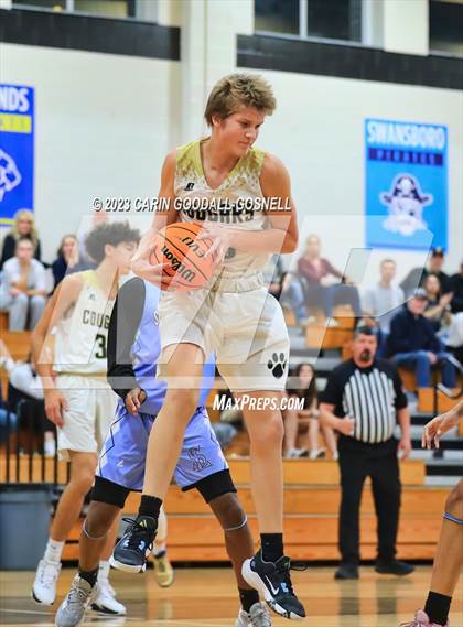Thumbnail 1 in South Lenoir @ Croatan photogallery.