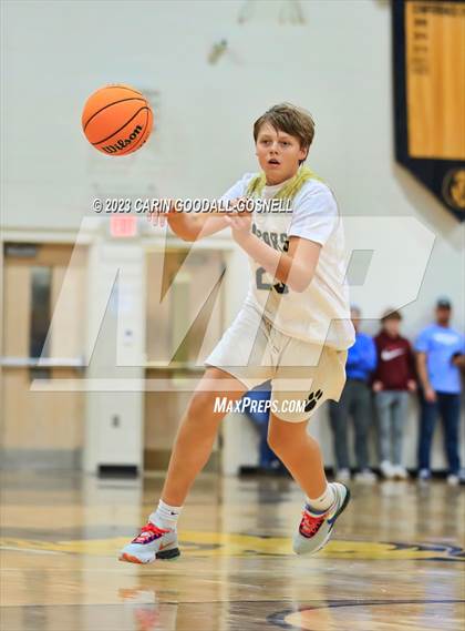 Thumbnail 2 in South Lenoir @ Croatan photogallery.