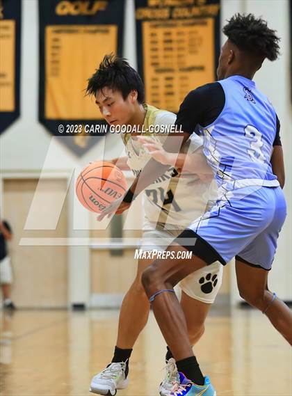 Thumbnail 1 in South Lenoir @ Croatan photogallery.