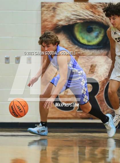Thumbnail 1 in South Lenoir @ Croatan photogallery.