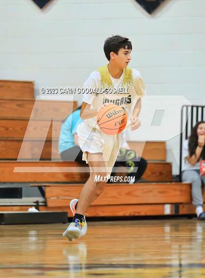 Thumbnail 1 in South Lenoir @ Croatan photogallery.