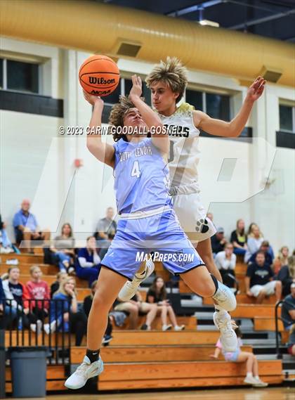 Thumbnail 1 in South Lenoir @ Croatan photogallery.