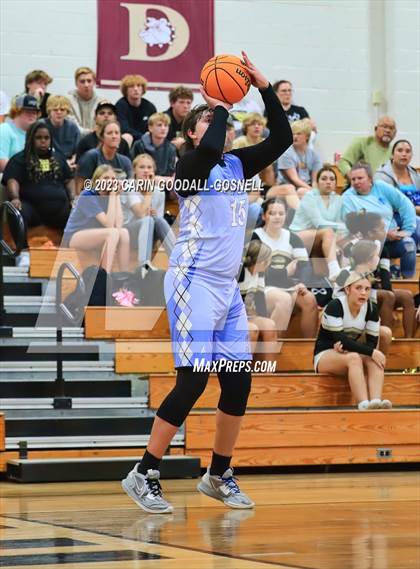 Thumbnail 3 in South Lenoir @ Croatan photogallery.