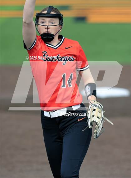 Thumbnail 1 in Farmersville vs Gilmer photogallery.