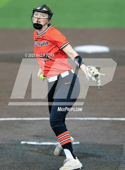 Thumbnail 3 in Farmersville vs Gilmer photogallery.
