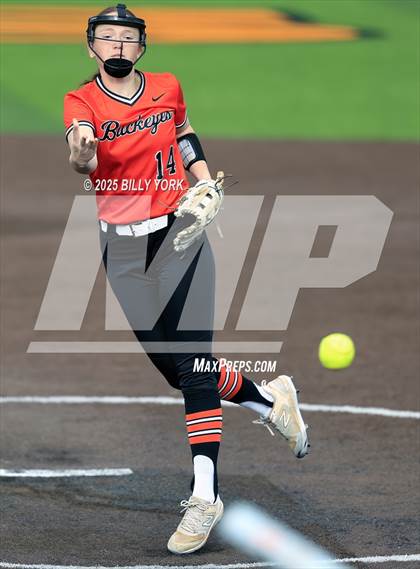 Thumbnail 3 in Farmersville vs Gilmer photogallery.
