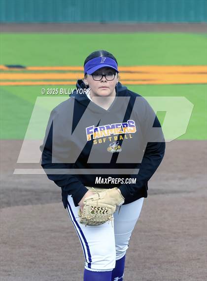 Thumbnail 2 in Farmersville vs Gilmer photogallery.