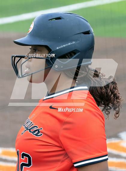 Thumbnail 2 in Farmersville vs Gilmer photogallery.