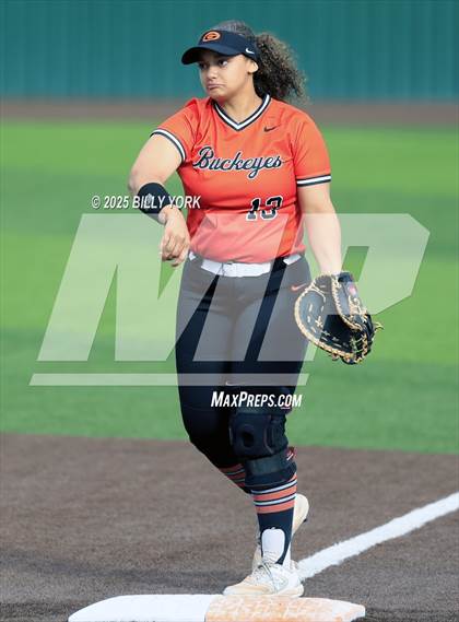 Thumbnail 1 in Farmersville vs Gilmer photogallery.
