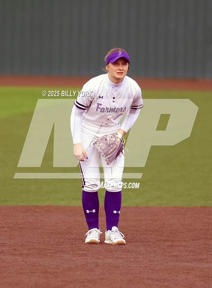 Thumbnail 1 in Farmersville vs Gilmer photogallery.